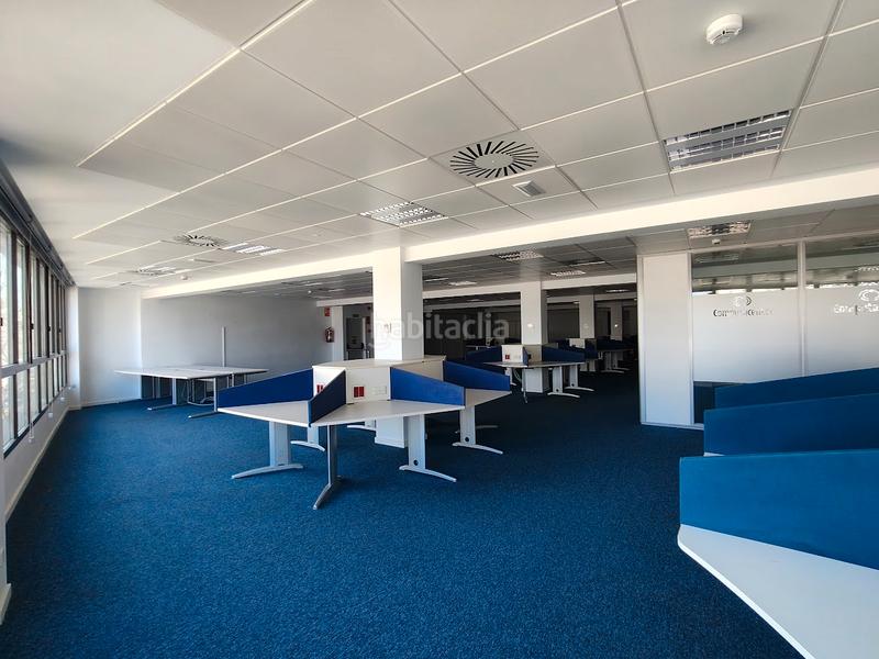 Foto 39ef1a91-e573-4a94-8c08-93c7a6aaa248. Rent office space with heating in El Parc i la Llacuna del Poblenou Barcelona