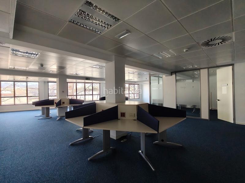 Foto baf3cd68-cede-40c8-940f-b3de9e21900c. Rent office space with heating in El Parc i la Llacuna del Poblenou Barcelona