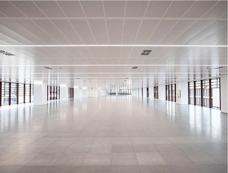 Foto 19129ec1-55ac-4fcb-9d22-f26a93606d45. Location bureau avec chauffage parking dans El Parc i la Llacuna del Poblenou Barcelona