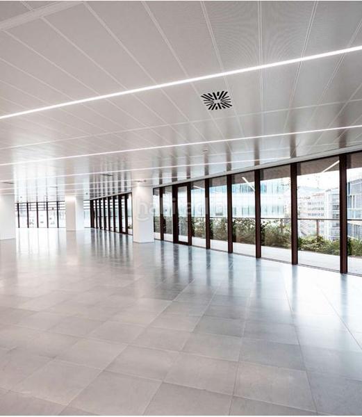 Foto 379ec8f6-7483-4edb-99e3-b6caa0f9a6ac. Rent office space with heating parking in El Parc i la Llacuna del Poblenou Barcelona