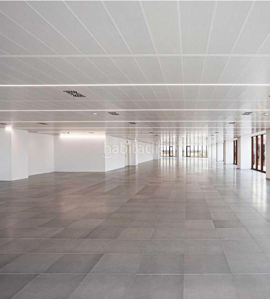 Foto 8e889afa-644d-4b53-a8b4-3c773638a82a. Rent office space with heating parking in El Parc i la Llacuna del Poblenou Barcelona