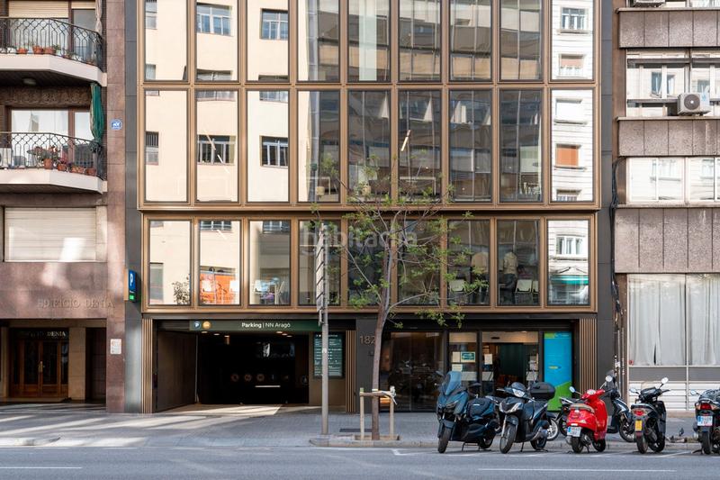 Foto 9628ccbe-13d7-4720-84a4-43226cda184b. Alquiler oficina  disponible en eixample esquerra en Barcelona