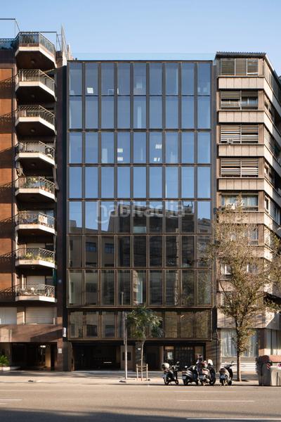 Foto 2ffc49df-2783-4916-9256-438d88456dd0. Miete büro mit heizung in L´Antiga Esquerra de l´Eixample Barcelona