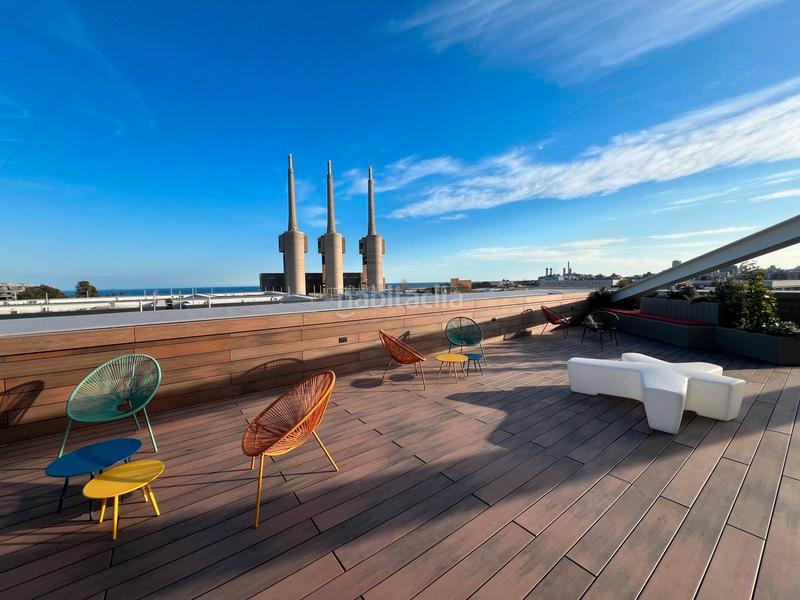 Foto b96ecedc-17d0-4f70-ac96-9b8d725c4680. Location bureau avec chauffage parking dans El Remei Badalona