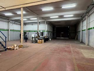 Lloguer Nau industrial a Sant Joan-TV3. Nave disponible en alquiler en sant joan despí