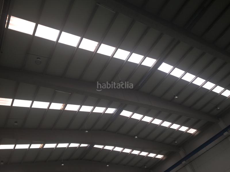 Foto b84a26c7-6b5c-4cb0-ba65-0464d3ca85a8. Affitto capannone industriale in Zona Industrial Rubí