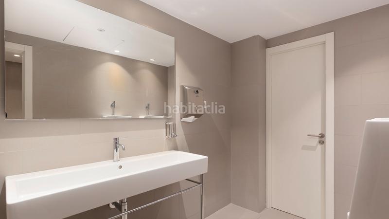 Foto eca7b5ed-bec2-43e7-a9e7-9bd618698003. Lloguer oficina amb calefacció a Dreta de l´Eixample Barcelona