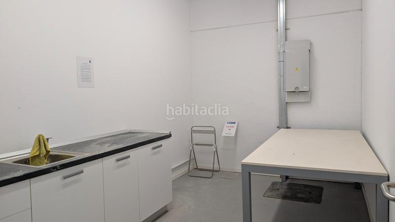 Foto 4035a637-6e4c-4588-9f69-d6213072f0ab. Alquiler nave industrial nave disponible en polígono pedrosa en Hospitalet de Llobregat (L´)