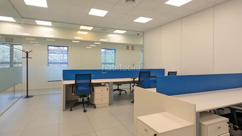 Foto 4ef16c67-658a-4824-b905-7dcbb0e82e7b. Alquiler nave industrial nave disponible en polígono pedrosa en Hospitalet de Llobregat (L´)