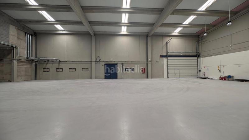 Foto 04da0a7b-8967-4af2-87fb-7c1ed8bbfaf9. Rent industrial building with heating in Granvia LH Hospitalet de Llobregat (L´)