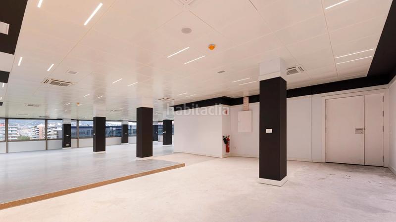 Foto c8433b6a-1c1f-4baa-833b-0ed32cf253b6. Location bureau avec chauffage dans Barri de les Corts Barcelona
