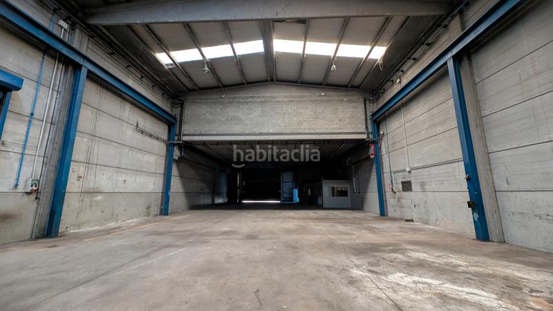 Foto c1e0c020-23e0-4bbd-a50d-1970a5cb6ce8. Location bâtiment à usage industriel dans Parets del Vallès