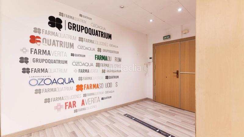 Foto 037a6a75-e689-4b26-b5b6-e938ff5dd108. Alquiler oficina  disponible en eixample en Barcelona