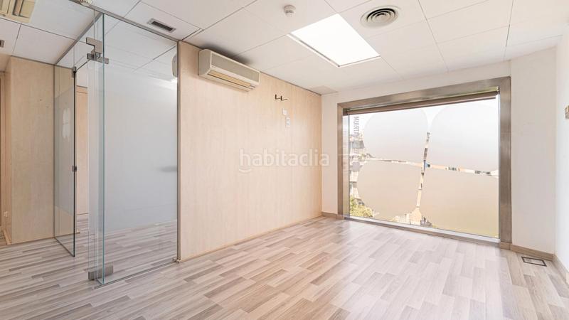 Foto 174825bf-dbc8-4e06-90d1-93d6fc49db1d. Alquiler oficina  disponible en eixample en Barcelona