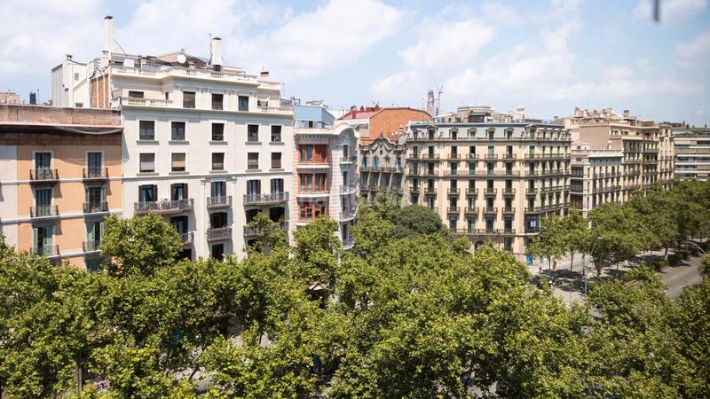 Foto 44ab8c4a-3db8-4e4d-8e5c-44f48b98505b. Alquiler oficina  disponible en eixample en Barcelona