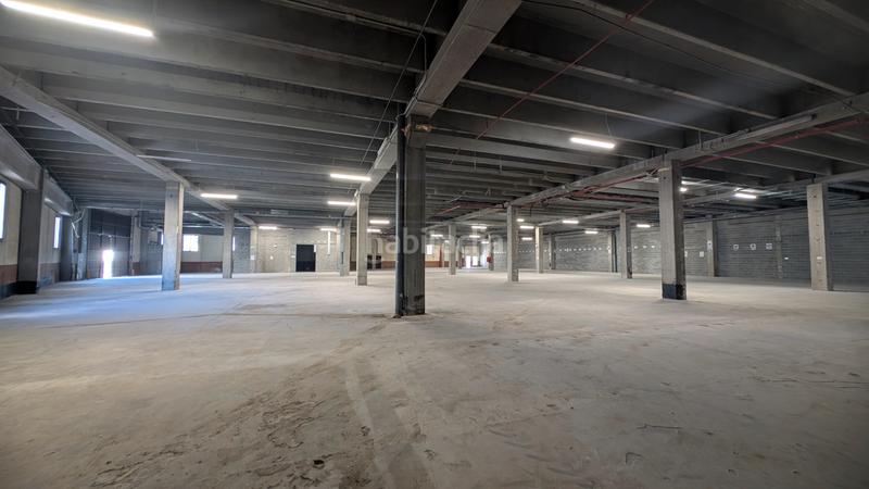 Foto b315a582-2904-4940-befa-e114661f68f3. Rent industrial building with heating in Mas Rampinyo - Montcada Nova - Carrerada Montcada i Reixac