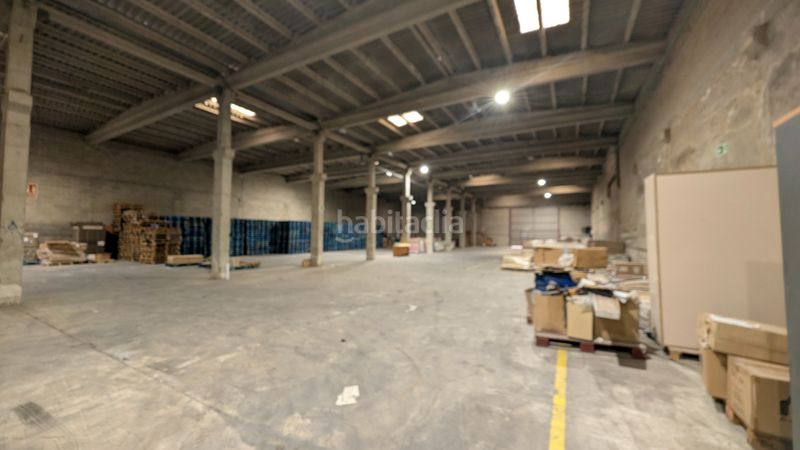 Foto 7475f542-6701-491f-bd2d-eebdf5c0b38c. Rent industrial building with heating in Perafort