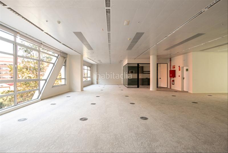 Foto ad6944da-f612-4e0a-bc04-2b7f0d0507a6. Alquiler oficina  disponible en 22@ en El Parc i la Llacuna del Poblenou Barcelona