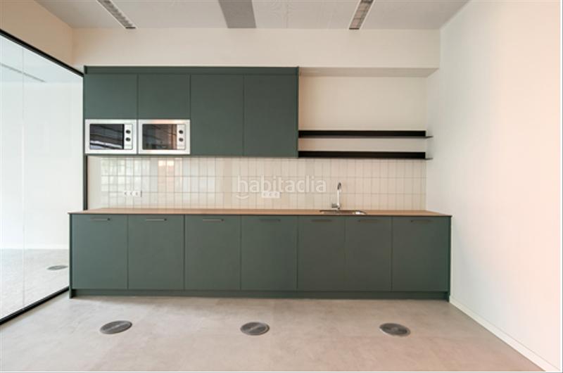 Foto b2561c13-aae3-4f6a-834b-57ce2c3f733c. Rent office space with heating parking in El Parc i la Llacuna del Poblenou Barcelona