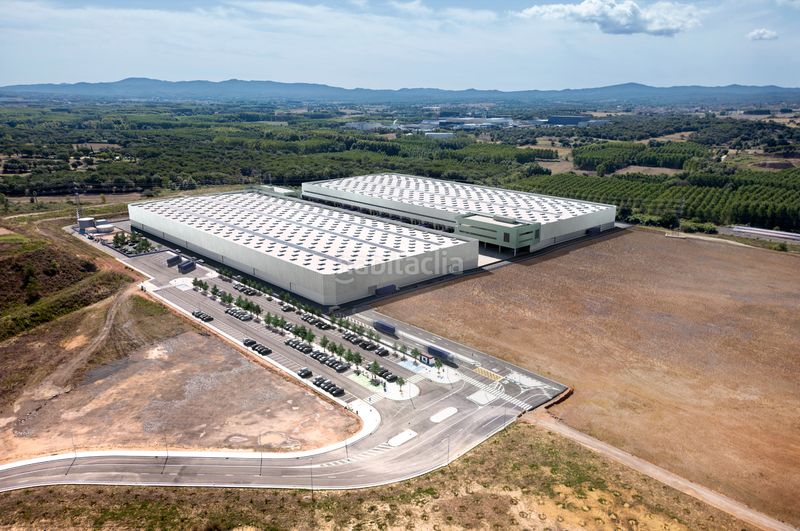 Foto d1d85182-7f97-489d-8642-c0b0d1858d56. Rent industrial building with heating in Riudarenes
