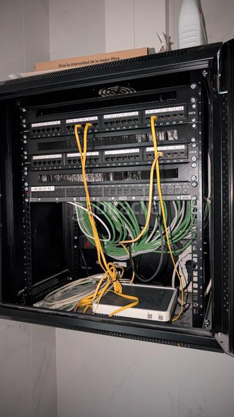 Foto 253ab985-aa59-49d0-9822-958031b6e466. Alquiler oficina  amueblada en 22@ en Provençals del Poblenou Barcelona