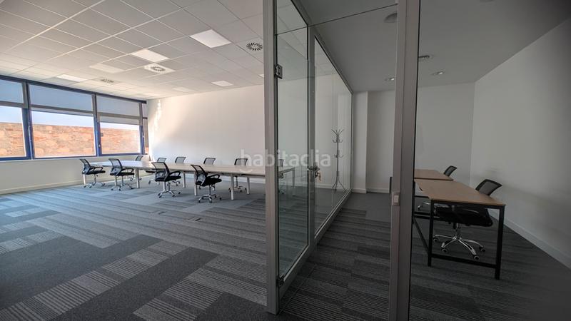 Foto 9432775b-c1bc-4a0e-8575-fd884c2b2b9e. Rent office space with heating in Provençals del Poblenou Barcelona