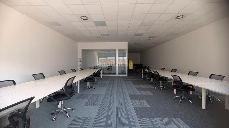 Foto d1a29241-5c2b-4625-81f1-fbb2148416c1. Rent office space with heating in Provençals del Poblenou Barcelona