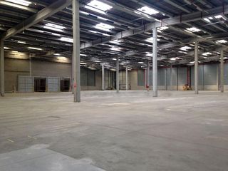 Miete Fabrikhalle in Granvia LH. Nave en alquiler en hospitalet