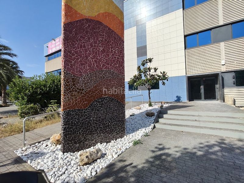 Foto ae2f06a1-0d6d-455a-83c1-4c80658cf5d6. Affitto edificio in Zona Industrial Prat de Llobregat (El)