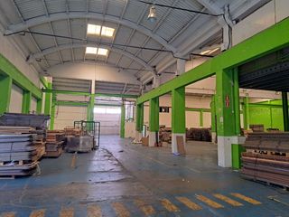 Location Bâtiment à usage industriel  Carrer del crom. Nave industrial en hospitalet de llobregat