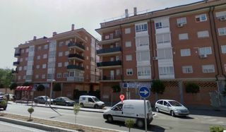 Business premise in Avenida de la Constitución 184
