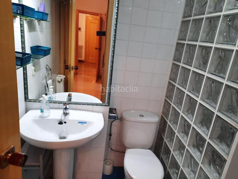 Foto 188d4799-c252-461c-942e-f1bb7a537fcf. Piso amplio piso en el centro de la ciudad con 3 dormitorios y plaza de garaje en Almansa