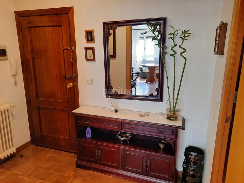 Foto a99777ff-9bed-4578-b2e0-ab86ddfb2977. Piso amplio piso en el centro de la ciudad con 3 dormitorios y plaza de garaje en Almansa