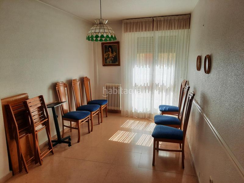 Foto a9e3b91c-d8c1-4550-ba08-f3781787381b. Piso amplio piso en el centro de la ciudad con 3 dormitorios y plaza de garaje en Almansa