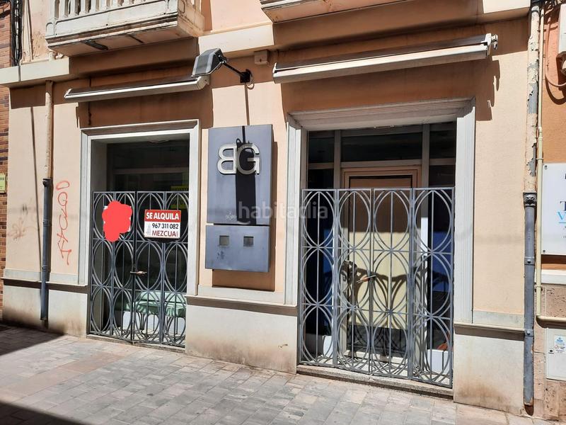 Foto 00e5b499-fafa-4458-bd53-0824859b6f4a. Alquiler local comercial local en zona comercial en Almansa