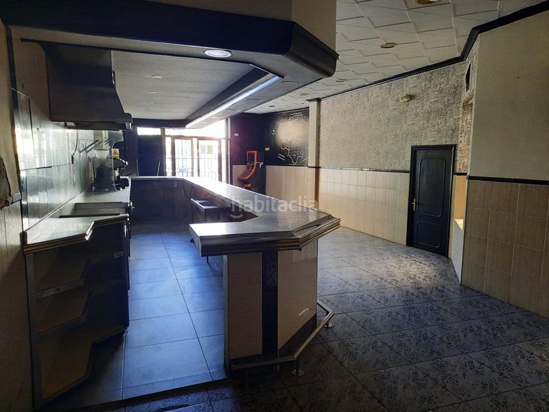 Foto b36435b1-8c71-49b3-986d-d2987c2e618a. Local comercial a Almansa