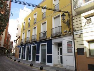 Rent Flat in Almansa. Apartamento céntrico en muy buen estado