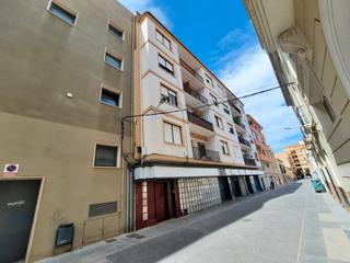 Piso en Almansa. Vivienda con balcon en zona centro