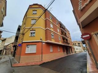 Etagenwohnung in Caudete. Vivienda de 4 dormitorios en caudete