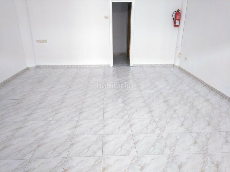Foto 8bae6d85-3954-4617-9fec-56910d5d6c8f. Local comercial a Almansa