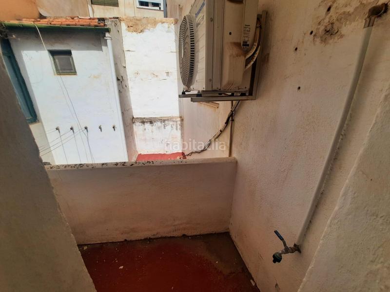 Foto 099517e0-85d5-46b5-8ef1-dc68417cad69. Alquiler local comercial local en la calle mas comercial en Almansa