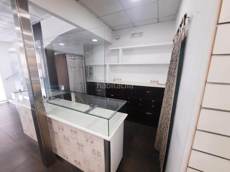 Foto 6917b53f-358e-4f18-94e6-3399d12a642a. Alquiler local comercial local en la calle mas comercial en Almansa