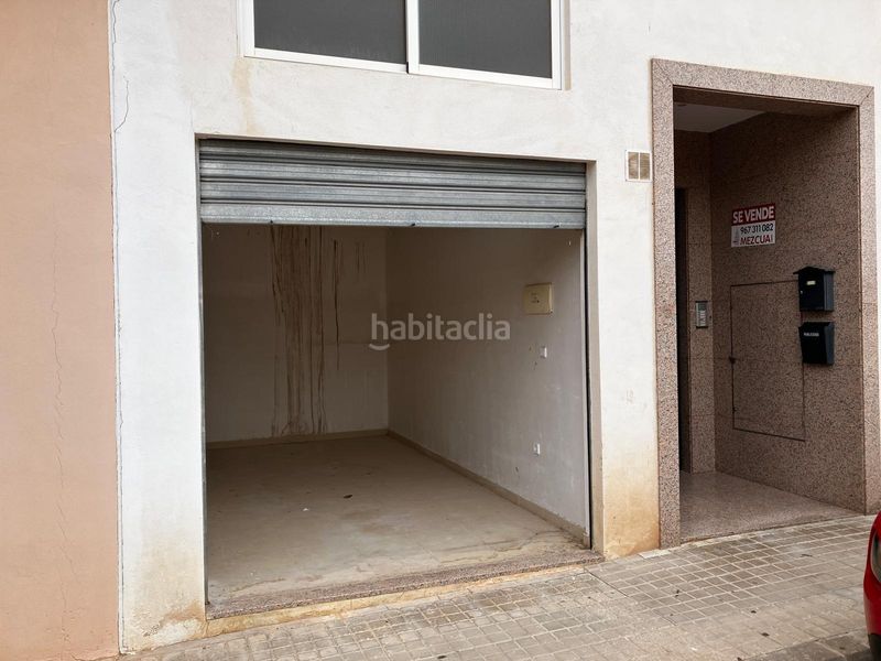 Foto e6b9baaf-4fb6-4064-a22f-25a03bcf8cef. Aparcament cotxe a Almansa