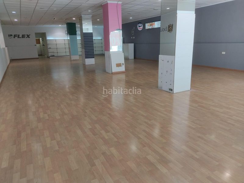 Foto 9909d2af-d573-4487-9c02-a34095c54e8e. Local comercial a Almansa