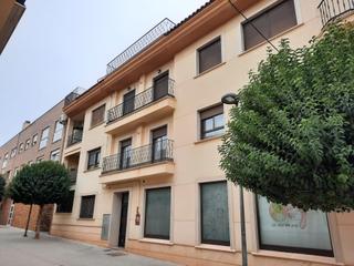 Appartamento in Almansa. Vivienda en estado excelente con garaje cerrado y trastero inclu