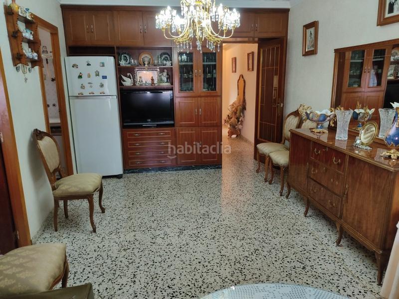 Foto c9106b98-9db4-4d7b-bf60-3be97843c756. Piso vivienda frente al mercado central en Almansa