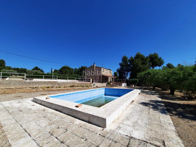 Foto 19a4777a-be7c-422c-9847-b370ee529963. Xalet amb calefacció piscina a Almansa