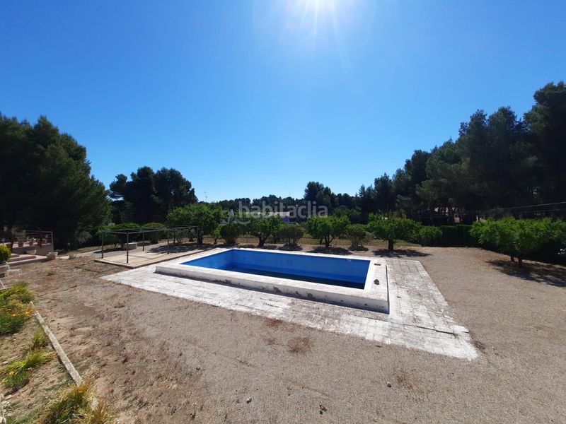 Foto fb512a7b-0368-48b0-938d-76afeb36c436. Xalet amb calefacció piscina a Almansa