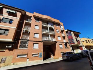 Dachwohnung in Almansa. Ático con 4 dormitorios