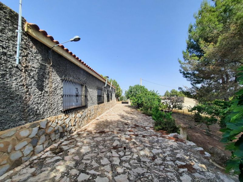 Foto c632bf9e-56aa-4c55-bfc1-e8700b2638b9. Casa a Alpera